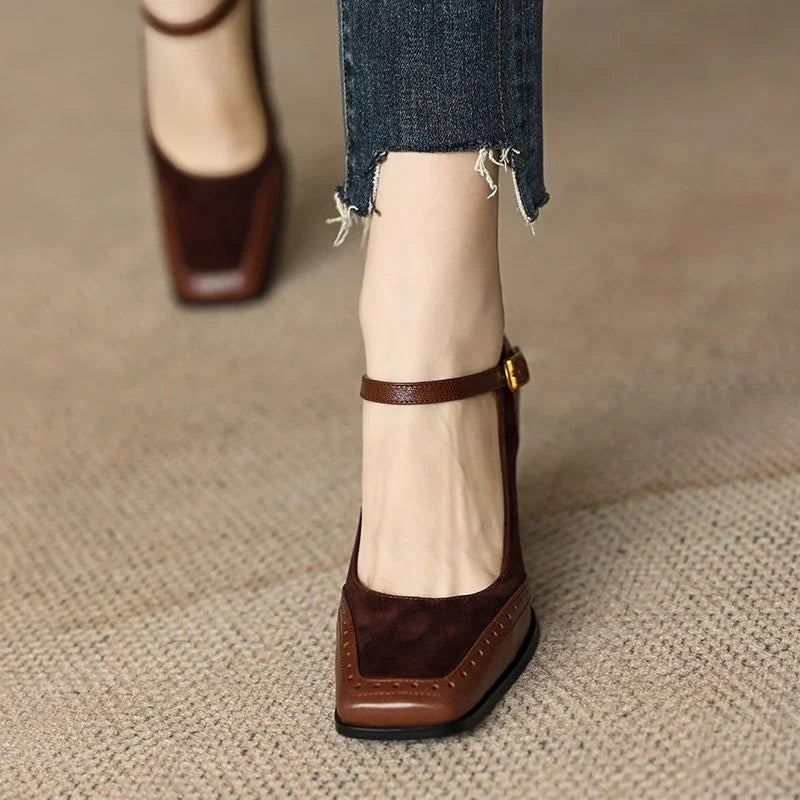 Amber | Florence Classic Pumps