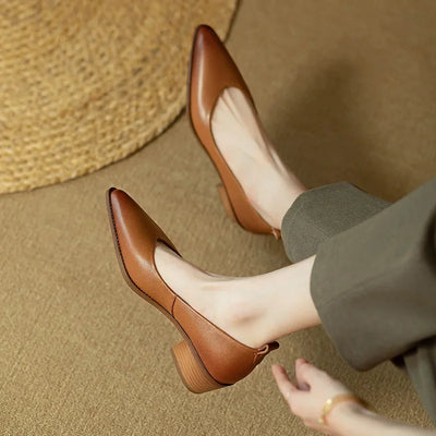 Eva | Helen Classic Pumps