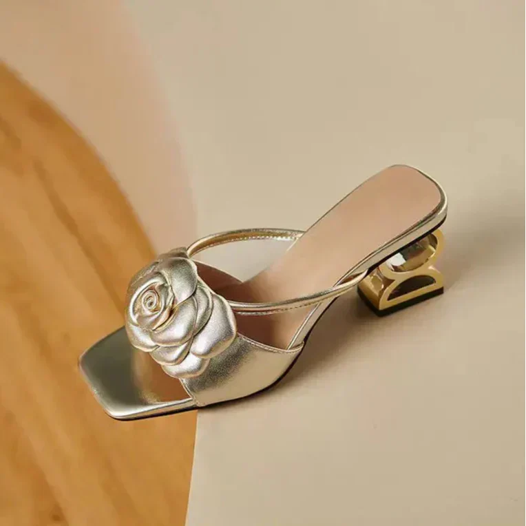 Femke | Dera Floral Sandals
