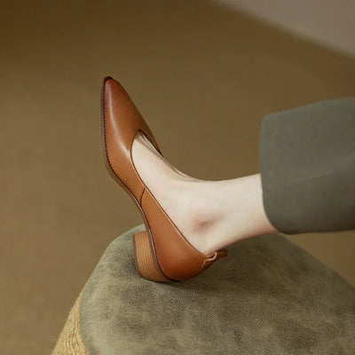 Eva | Helen Classic Pumps