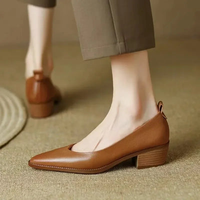 Eva | Helen Classic Pumps
