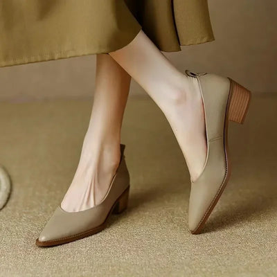 Eva | Helen Classic Pumps